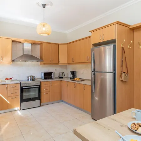 Fanis Elegant Great View * アルゴストリオン